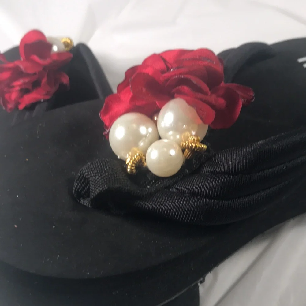 Womens Summer Black With Red Flowers & Jewels Slip On Vegan Platform Thong Shoes